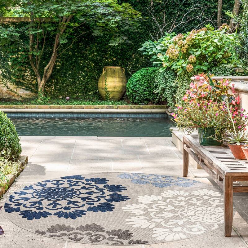 Origin Coastal Floral Indoor/Outdoor Area Rug - 5'3'' Round - Blue/Gray
