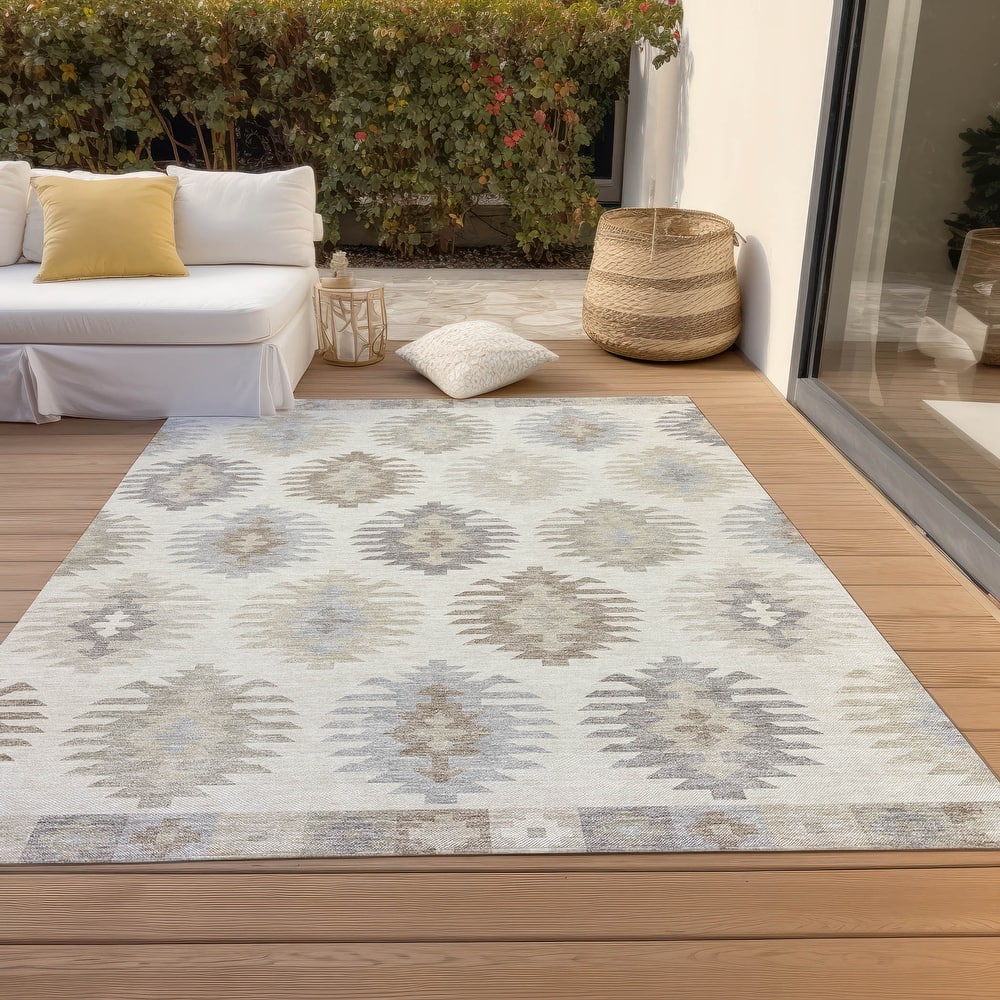 Machine Washable Indoor/ Outdoor Boho Tribal Chantille Rug