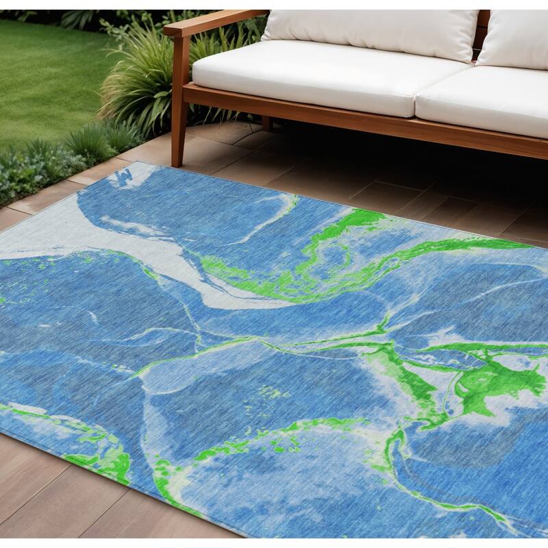 HomeRoots Abstract Transitional Rectangle Outdoor Rug - 9' X 12'
