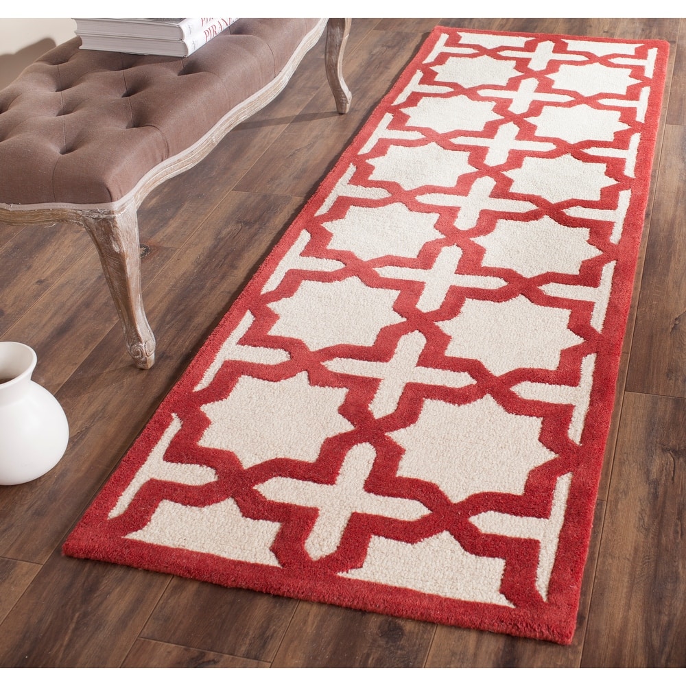 SAFAVIEH Handmade Cambridge Remedios Geometric Wool Rug