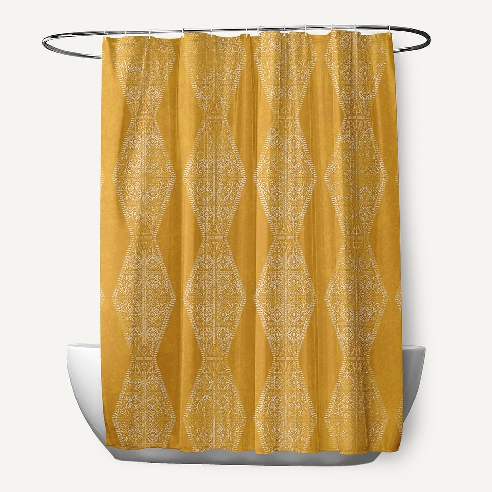 71 x 74-inch Pyramid Stripedd Geometric Print Shower Curtain