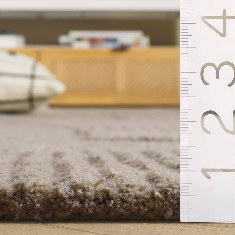 SAFAVIEH Handmade Harvest Valbona Modern Contemporary Wool Rug