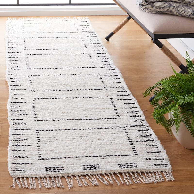 SAFAVIEH Handmade Casablanca Giesela Boho Cotton Fringe Rug