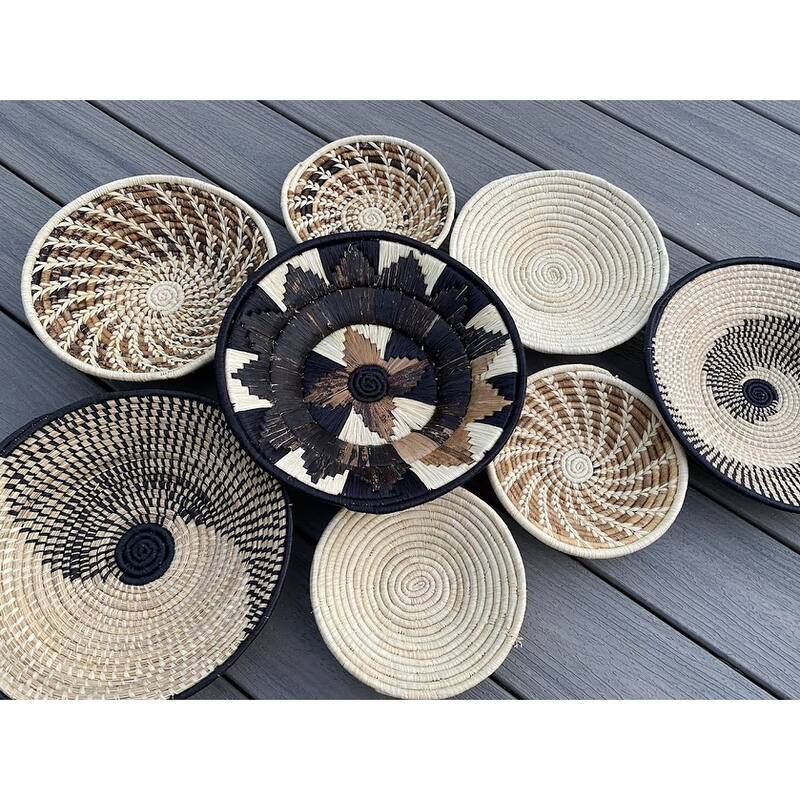 Set Of 8 Natural Color Wall Hanging Baskets 7.5"-12"