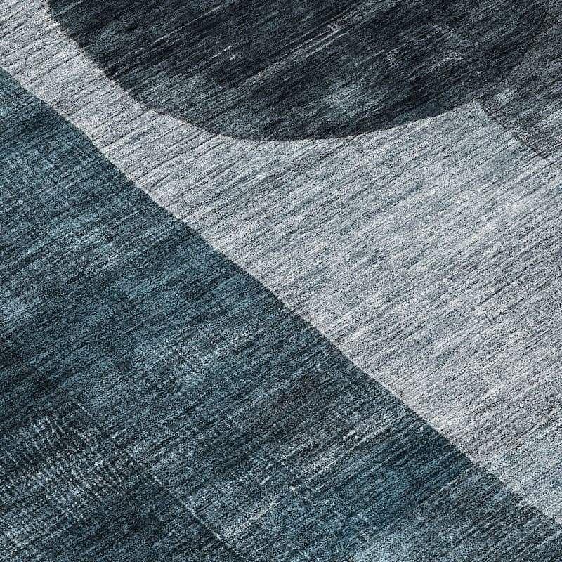 Machine Washable Indoor/ Outdoor Abstract Geo Chantille Rug