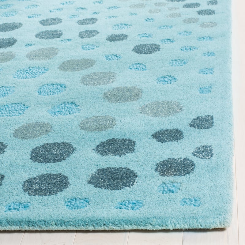 SAFAVIEH Handmade Jardin Sakumi Country Floral Wool Rug