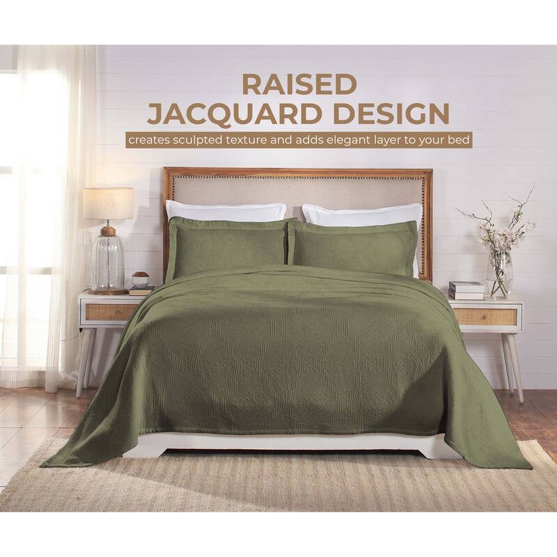 Superior Victory Cotton Matelasse Jacquard Medallion Scroll Bedspread Set