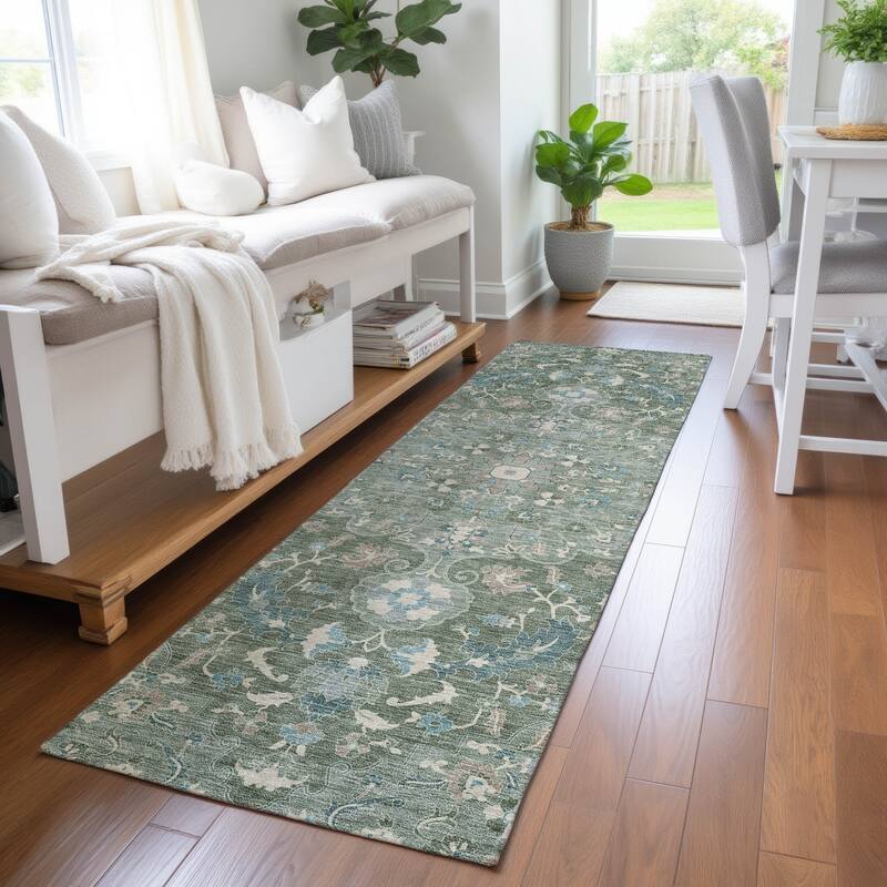 Machine Washable Indoor/ Outdoor Traditional Indore Chantille Rug