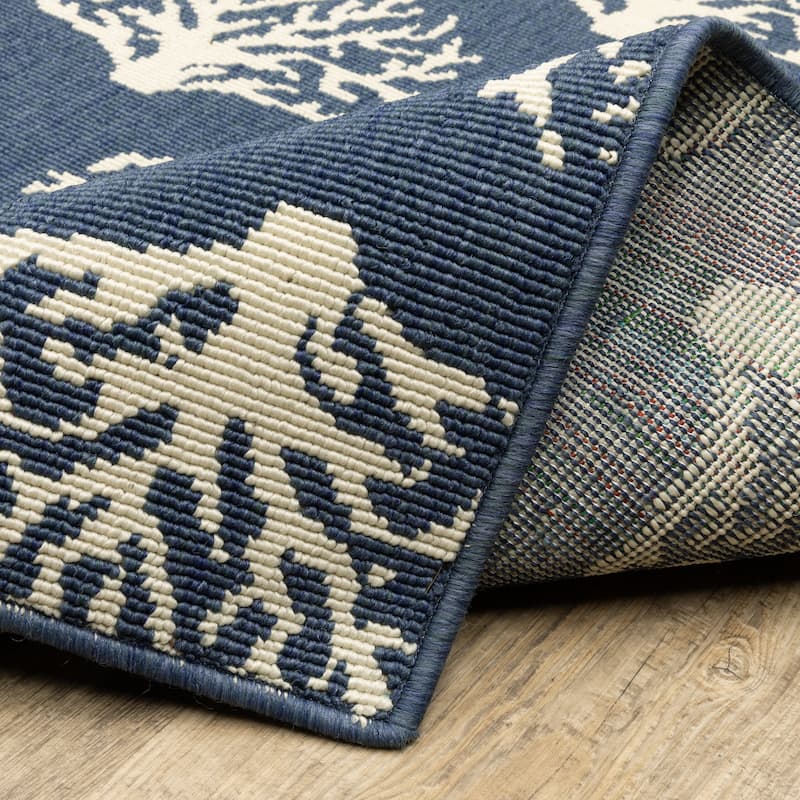 Miramar Coastal Coral Navy/ Ivory Indoor/Outdoor Area Rug