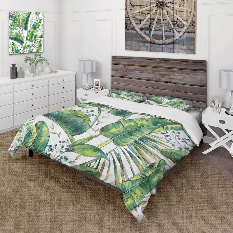 Designart 'Vintage Pattern Of Banana Leaves' Lake House Duvet Cover Set