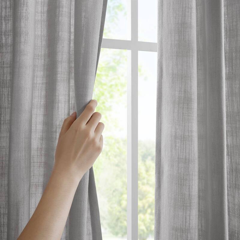 Madison Park Emery 300gsm poly linen with 7 pinch pleat per pc