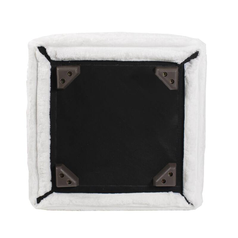 Universal Cube Shar Pei White