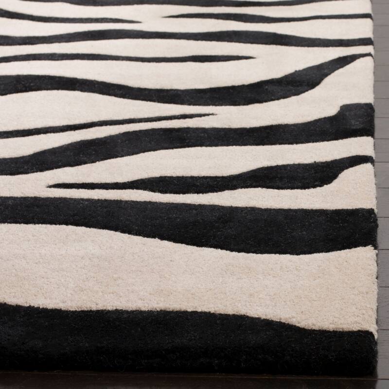 SAFAVIEH Handmade Soho Zejnije Zebra N.Z. Wool Rug