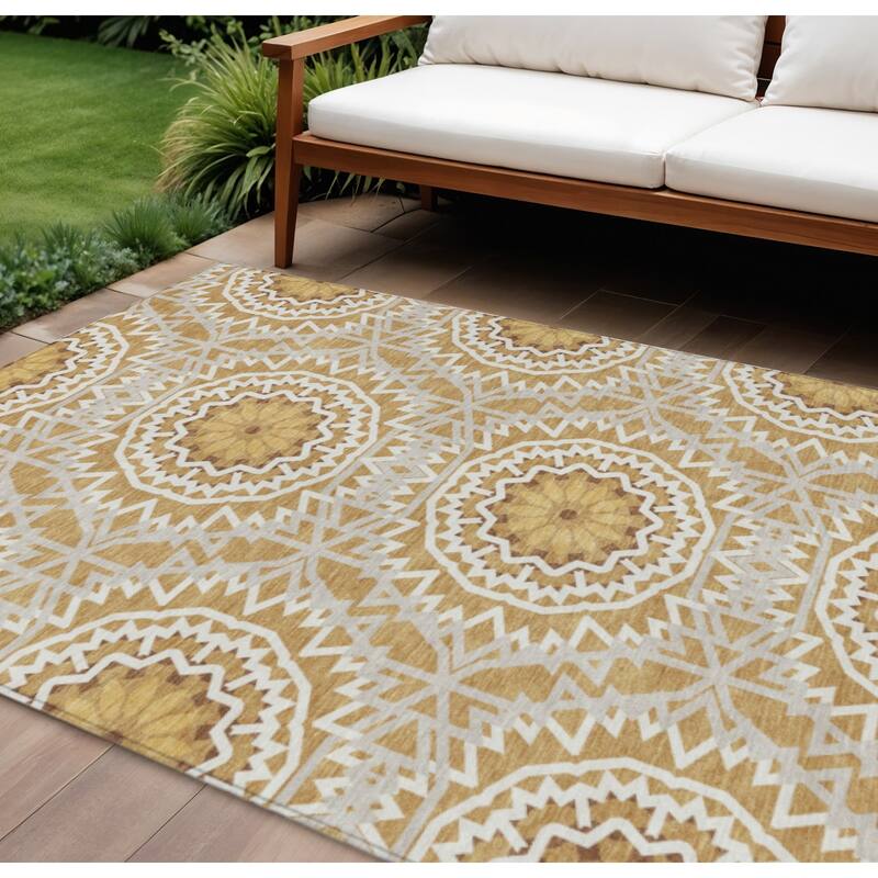 HomeRoots Floral Medallion Transitional Rectangle Outdoor Rug - 9' X 12'