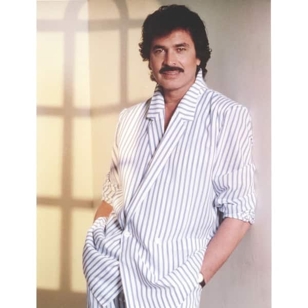Engelbert Humperdinck posed in Stripe Robe Photo Print - Bed Bath ...