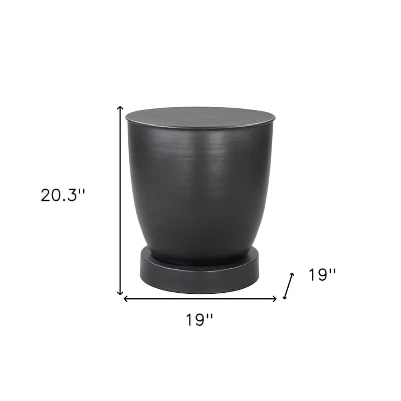 HomeRoots 20" Black Iron Round Pedestal End Table - 19' X '20.3' X '19