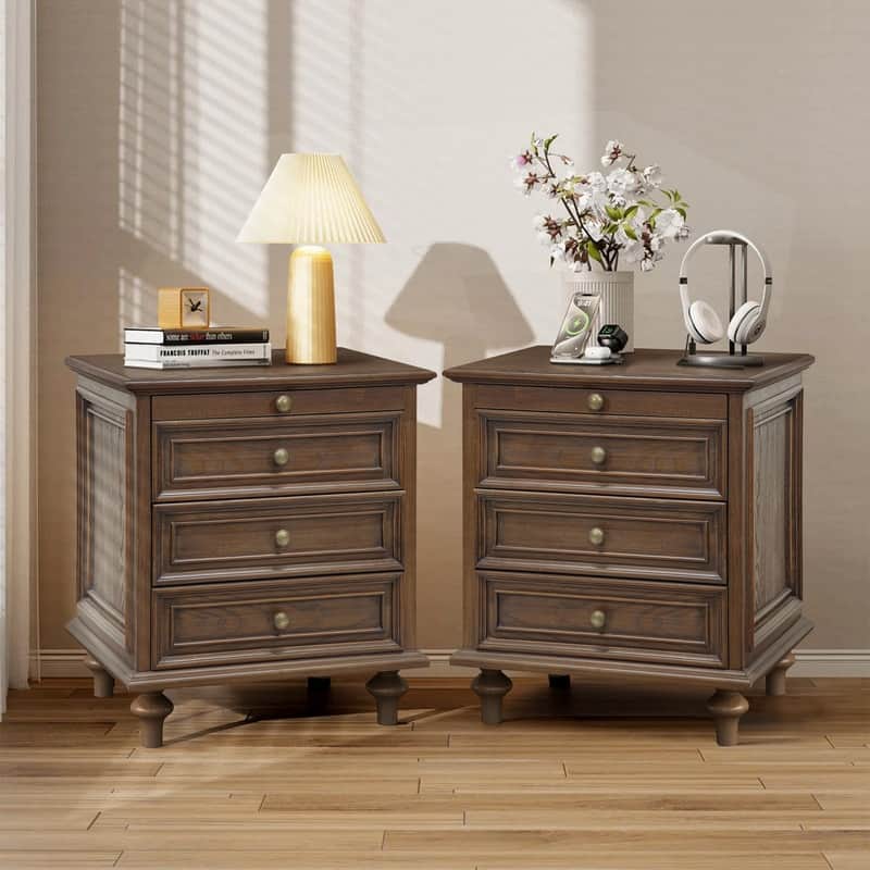 Traditional 3-Drawer Nightstands with Pull-Out Shelf and Solid Wood Legs