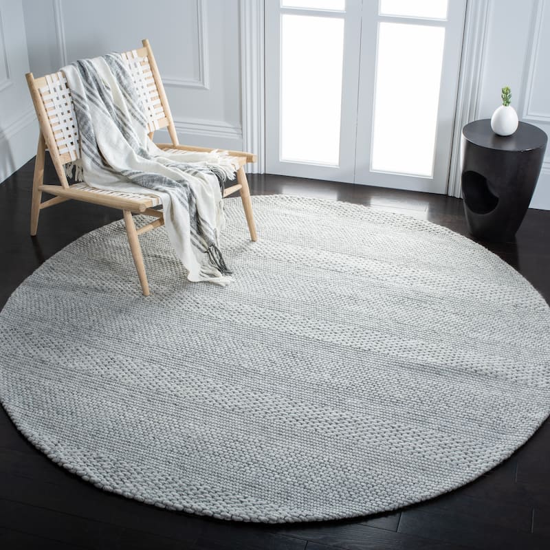 SAFAVIEH Marbella Kevser Wool Rug - 7' Round - Silver/Grey