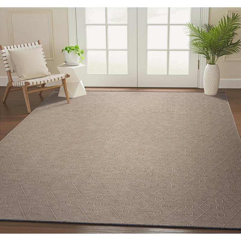 Alameda Solid Color Geometric Machine Washable Indoor Area Rug
