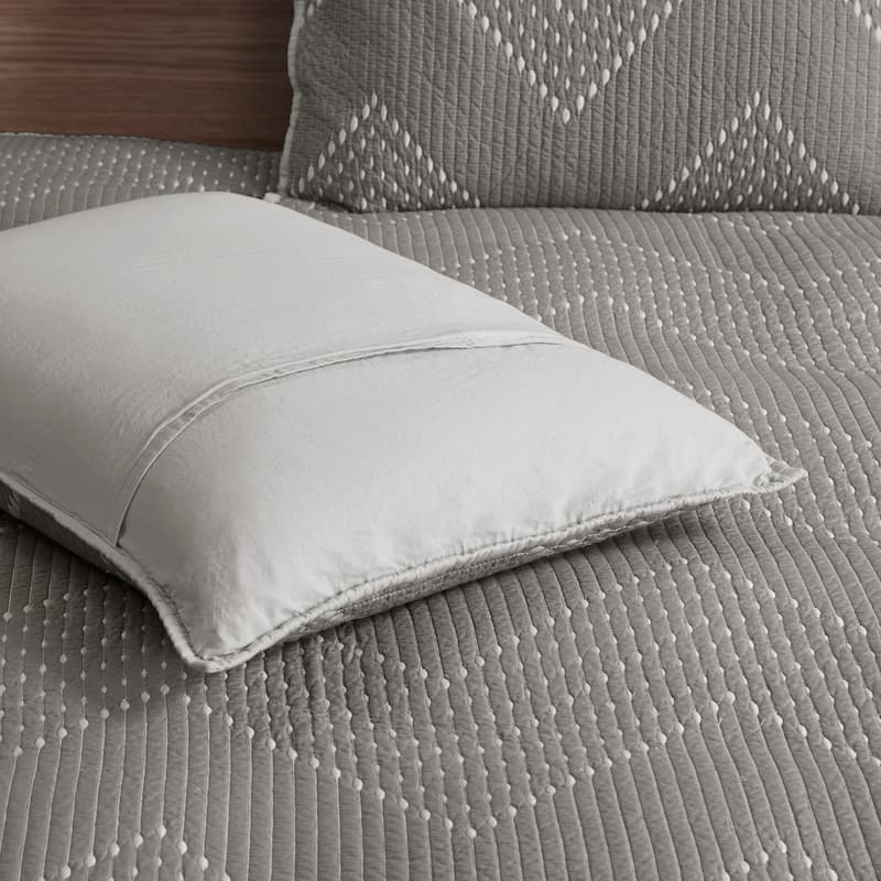 INK+IVY Pomona 3 Piece Embroidered Cotton Quilt Set