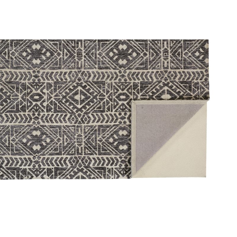 Linear Stripe Design Perfect for Busy Homes Area Rug - 8' x 10'