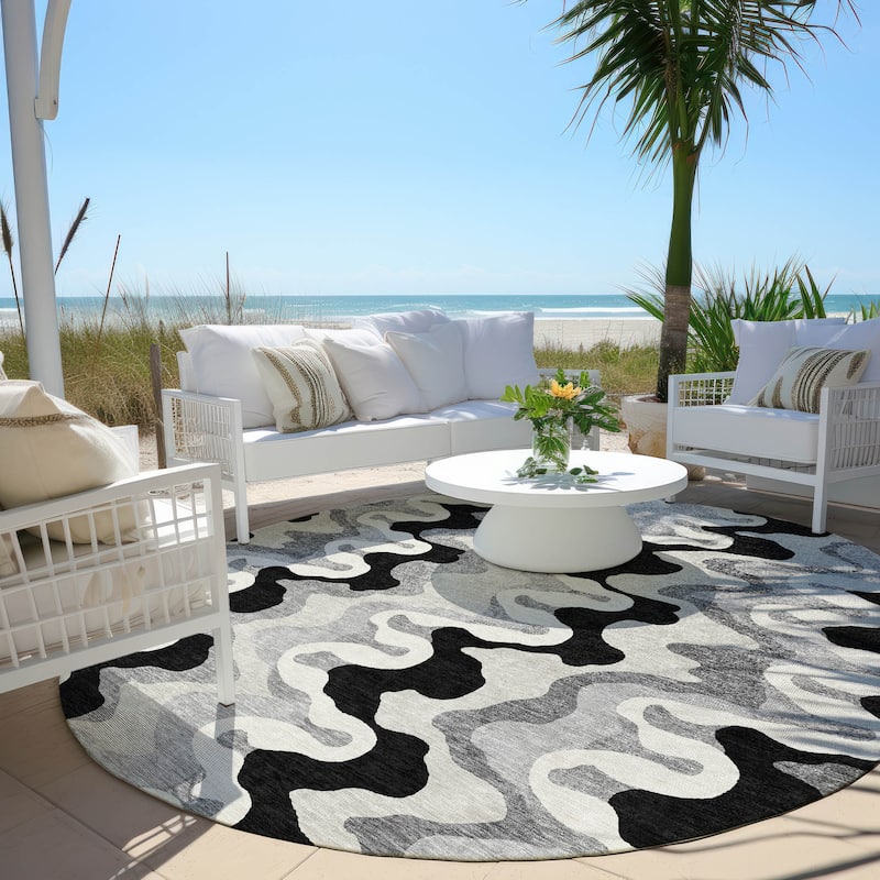 Machine Washable Indoor/ Outdoor Chantille Abstract Ripples Rug - Black - 8' x 8'