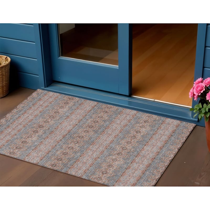 HomeRoots Floral Medallion Transitional Rectangle Outdoor Rug - 3' x 5'