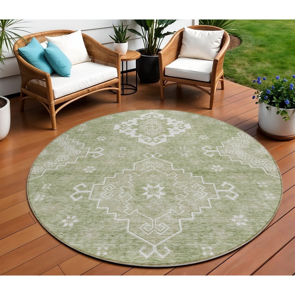 HomeRoots Medallion Traditional Rectangle Outdoor Rug