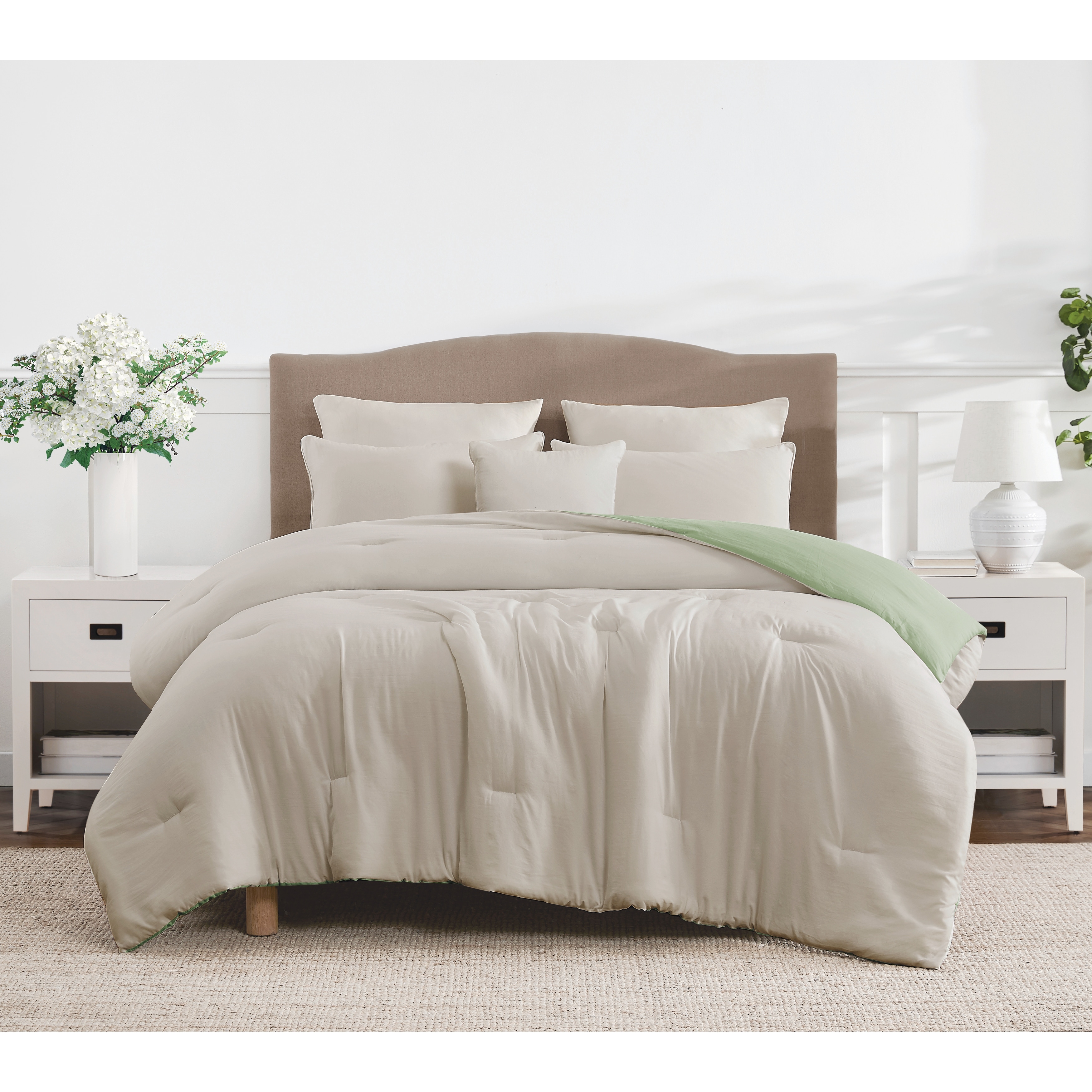 Amherst Reversible Soft Comforter Set with Decorative Pillows On