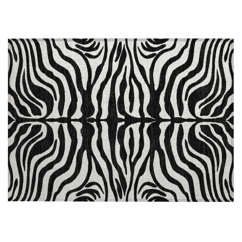Machine Washable Indoor/ Outdoor Modern Animal Print Chantille Rug