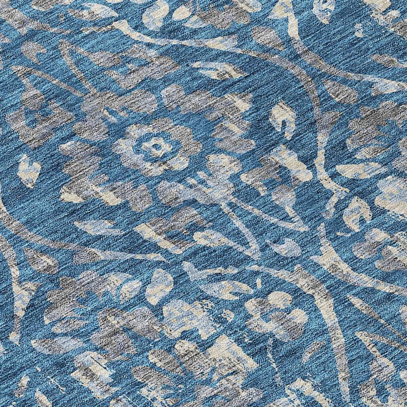 Machine Washable Indoor/ Outdoor Chantille Distressed Traditional Rug