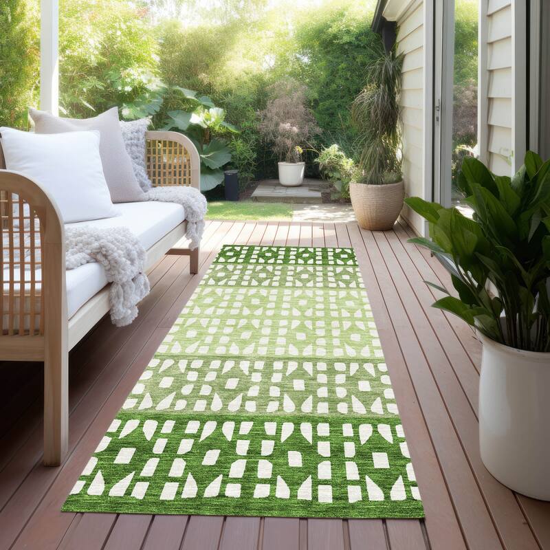 Machine Washable Indoor/ Outdoor Stripe Geo Chantille Rug - Green - 2'3" x 7'6"