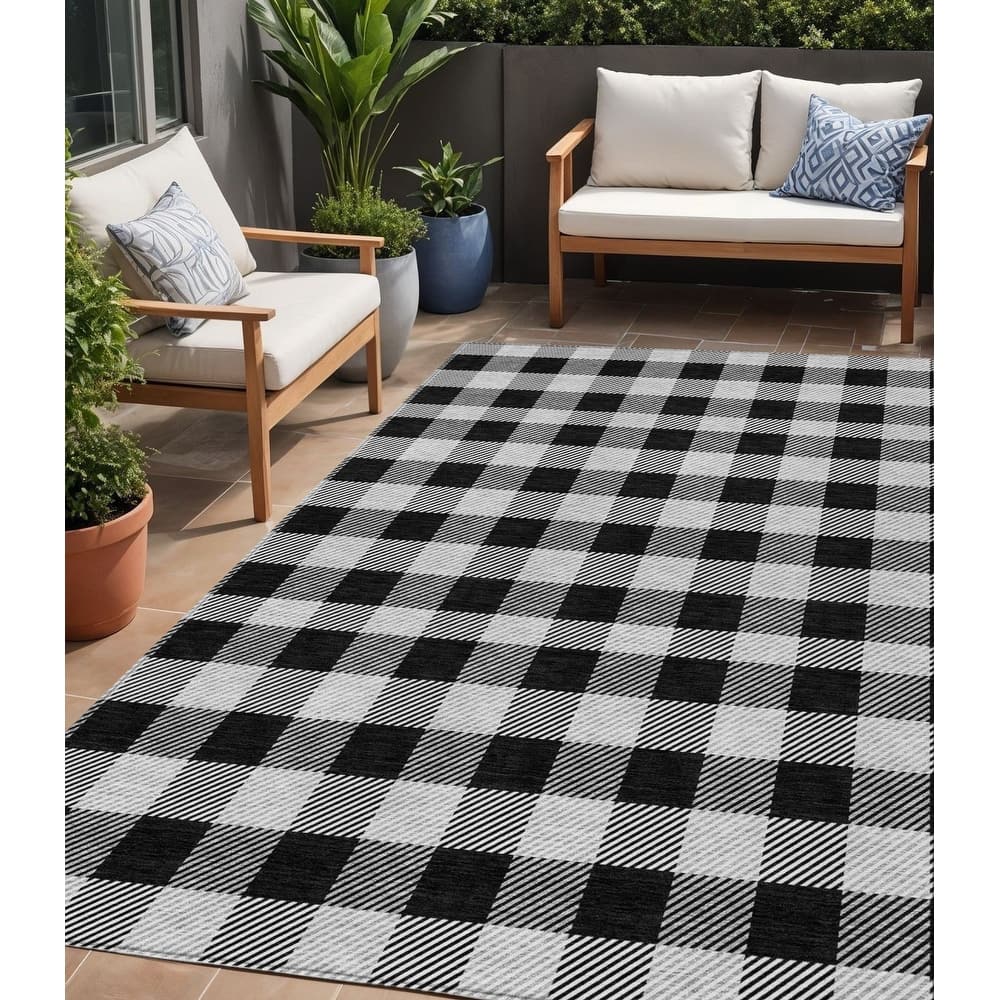 HomeRoots Plaid Transitional Rectangle Outdoor Rug