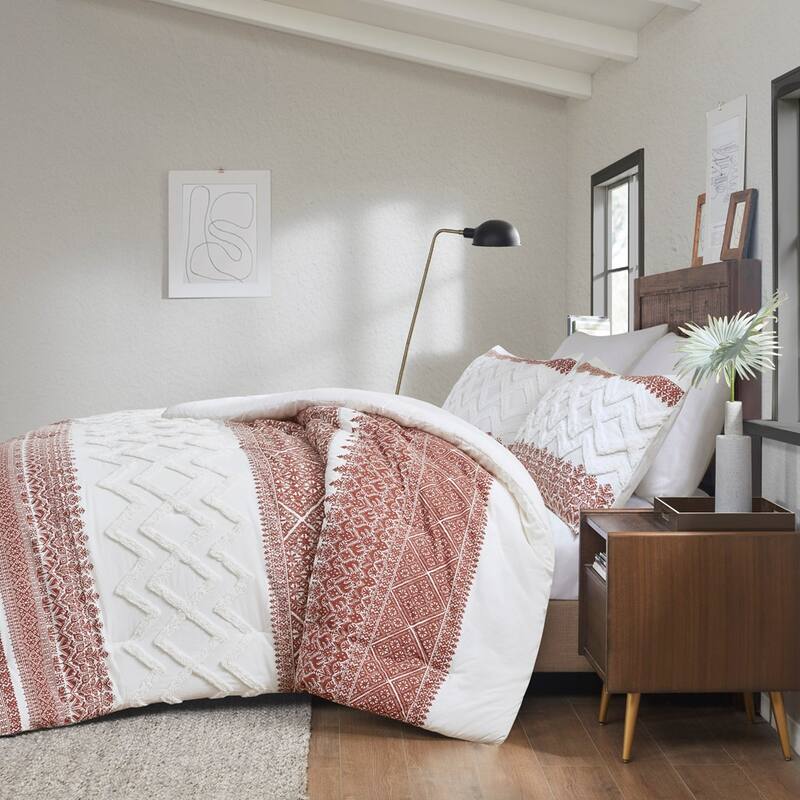 GDF Studio - Mila Cotton Comforter Set with Chenille Tufting