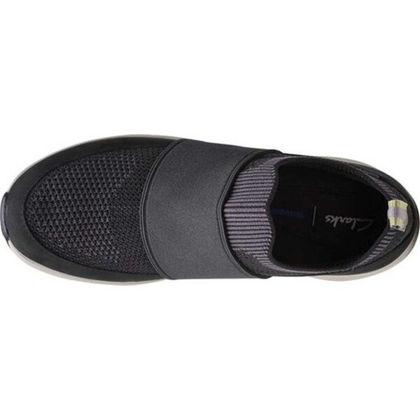 clarks wave slip on