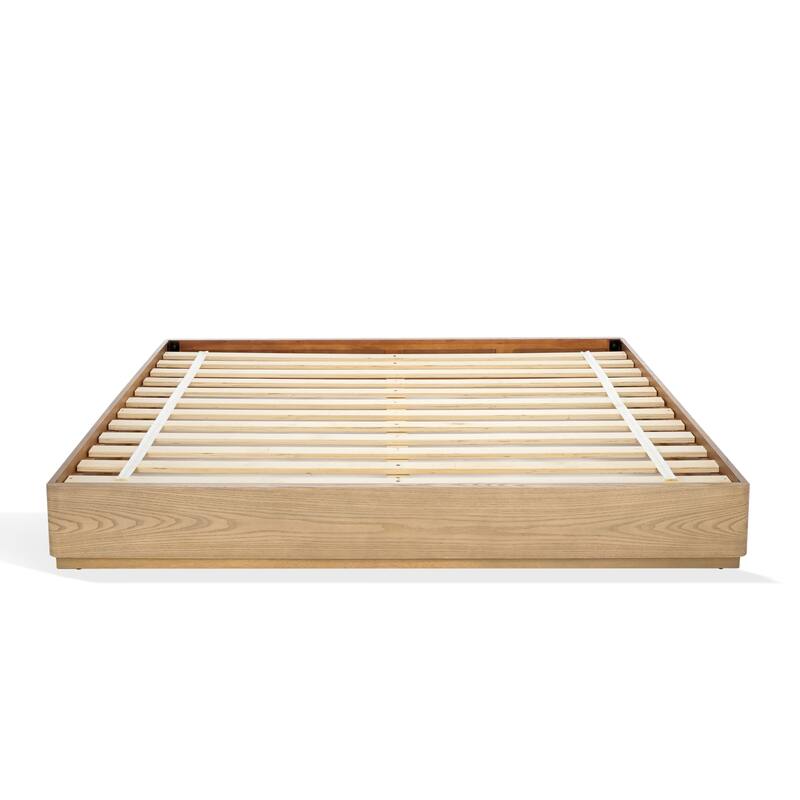 SAFAVIEH Couture Celsia Wood Bed Frame