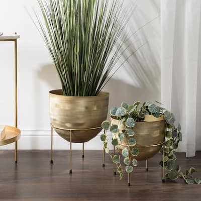 Kate and Laurel Navara Freestanding Planter Set