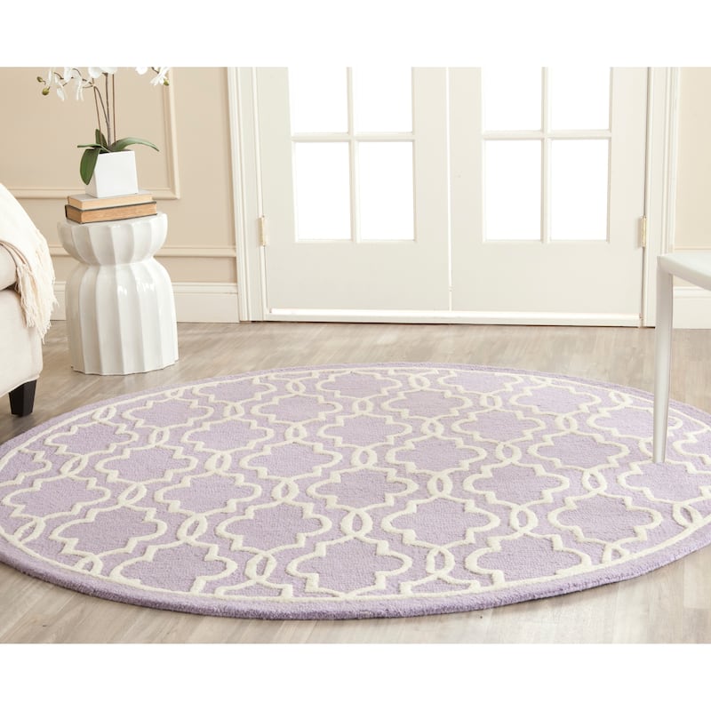 SAFAVIEH Handmade Cambridge Philine Geometric Wool Rug - 6' Round - Lavander/Ivory