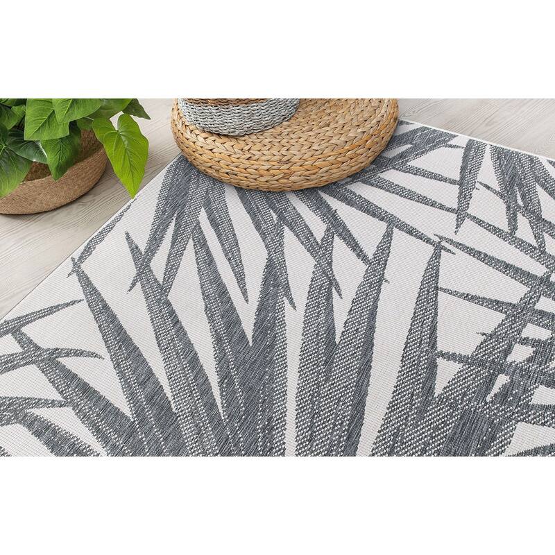 World Rug Gallery Tropical Nature Inspired Indoor/Outdoor Area Rug