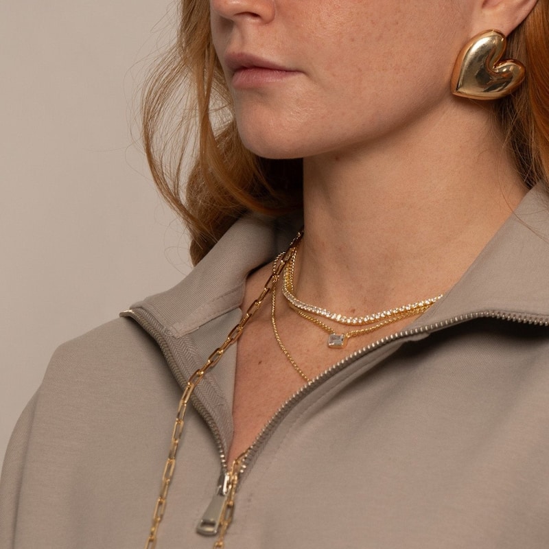 SHYMI Oversized Puffy Heart Earrings - Gold