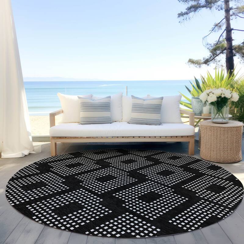 Machine Washable Indoor/ Outdoor Chantille Modern Houndstooth Rug - Black - 8' x 8'
