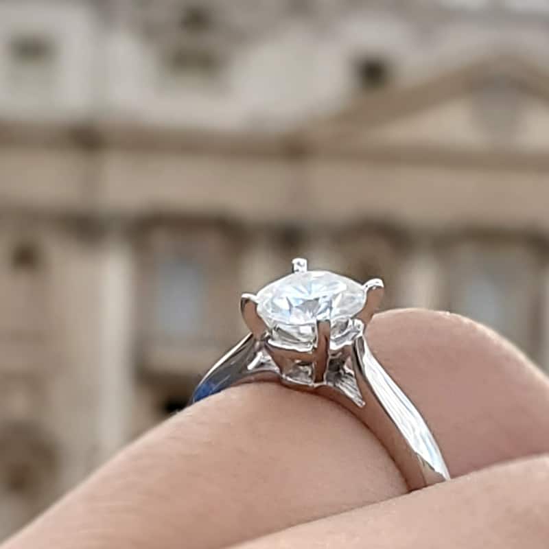 Auriya 14k Gold Round Moissanite Solitaire Engagement Ring 1ctw
