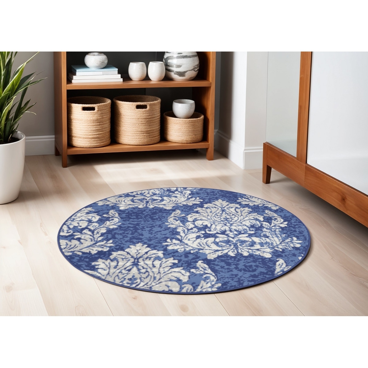 Gokam Power Loomed Distressed Geometric Stain Resistant Area Rug By HomeRoots - 60' X '60' X '0.39