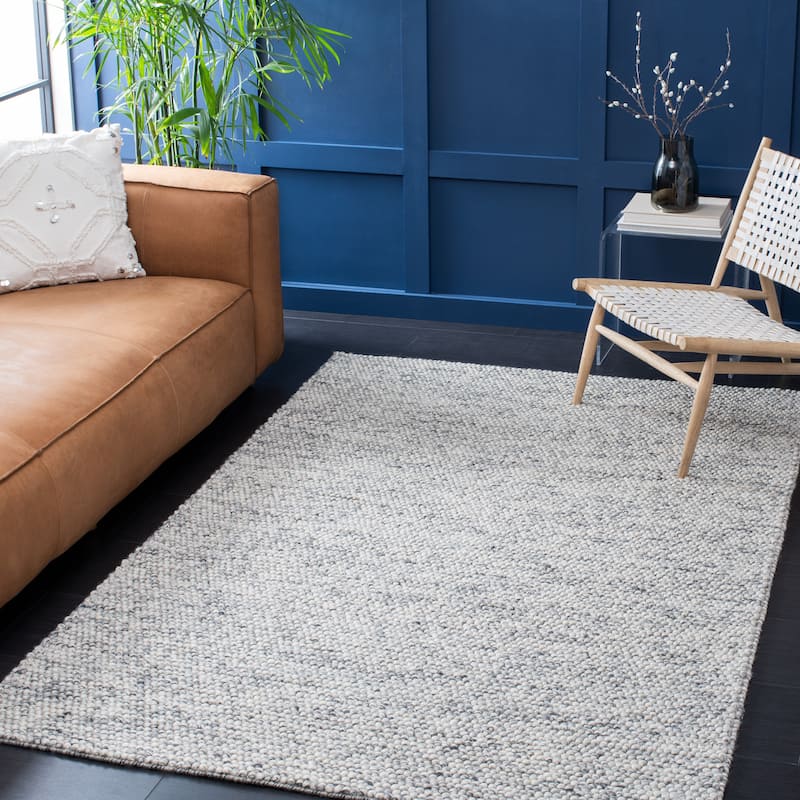 SAFAVIEH Handmade Natura Gerta Wool Rug - 4' Square - Light Grey/Ivory - Square