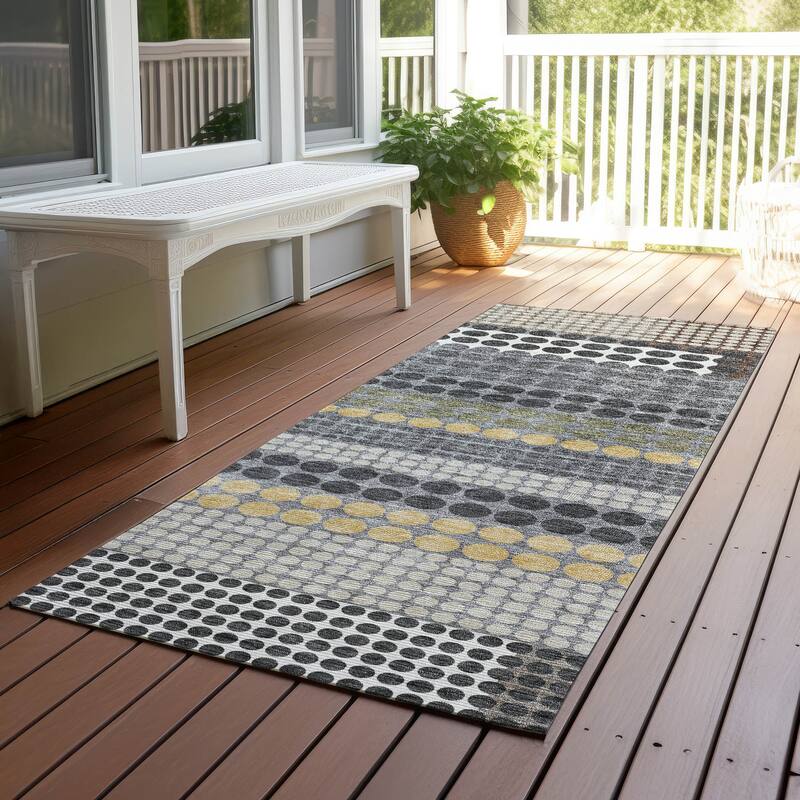 Machine Washable Indoor/ Outdoor Casual Dotty Chantille Rug - Black - 2'3" x 7'6"