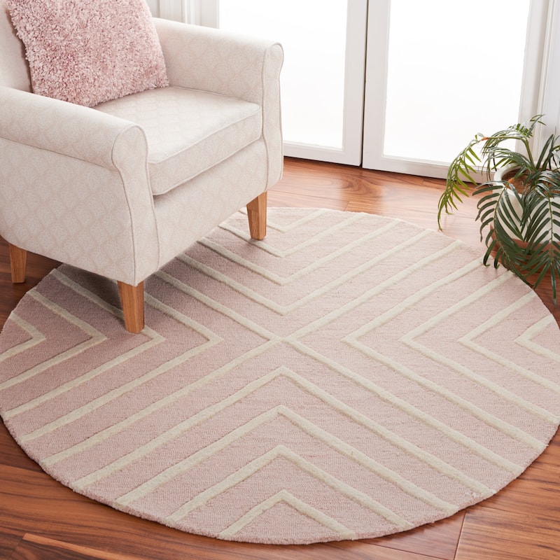 SAFAVIEH Handmade Kids Brionna Wool Rug - 5' Round - Pink/Ivory