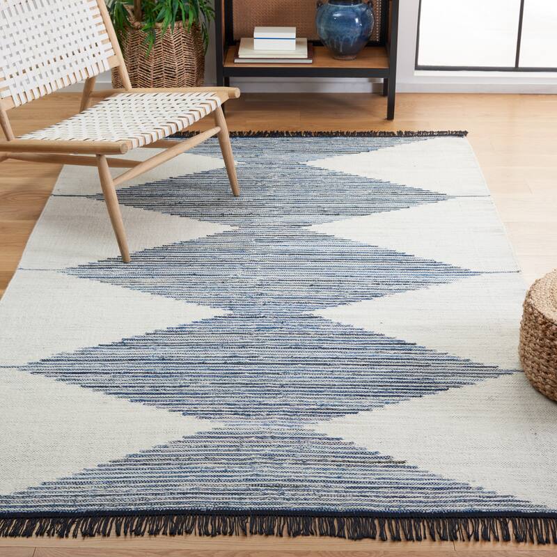 SAFAVIEH Handmade Kilim Kaili Boho Wool & Jute Rug - 5' x 8' - Ivory/Blue