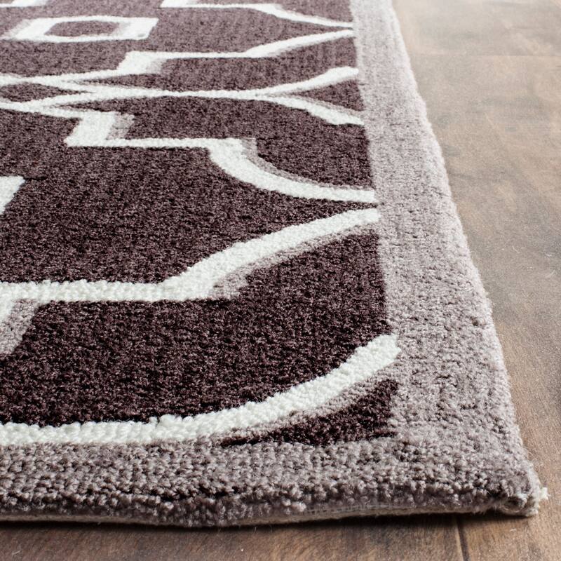 SAFAVIEH Handmade Four Seasons Indrishka Floral Rug