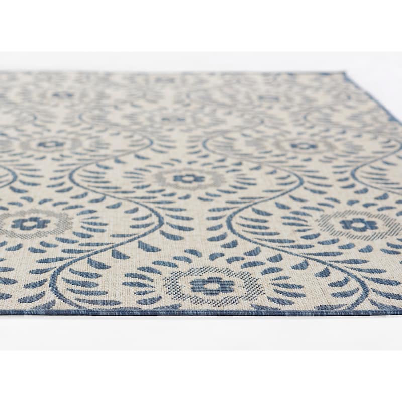 Momeni Riviera Floral Indoor Outdoor Rug