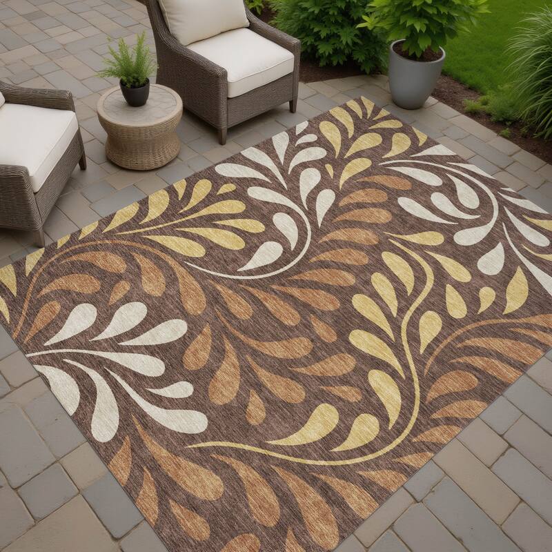 Machine Washable Indoor/ Outdoor Floral Arabesque Chantille Rug